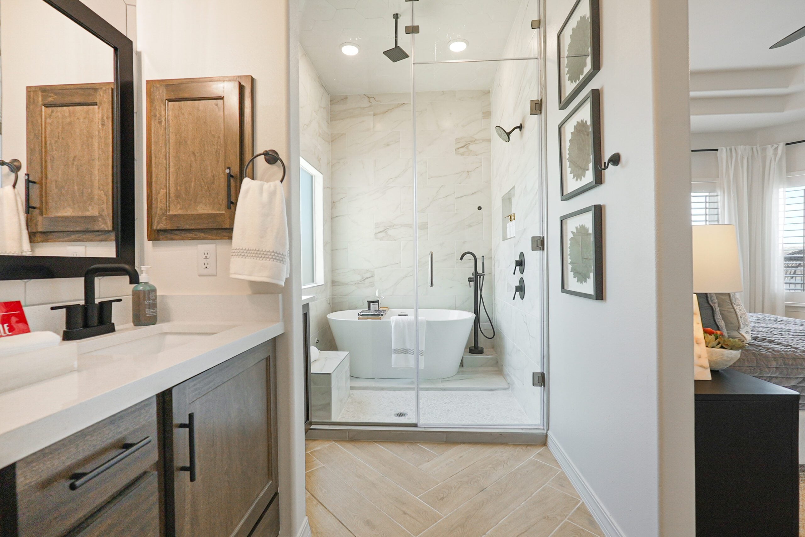 Large master bedroom bathroom with modern finishes